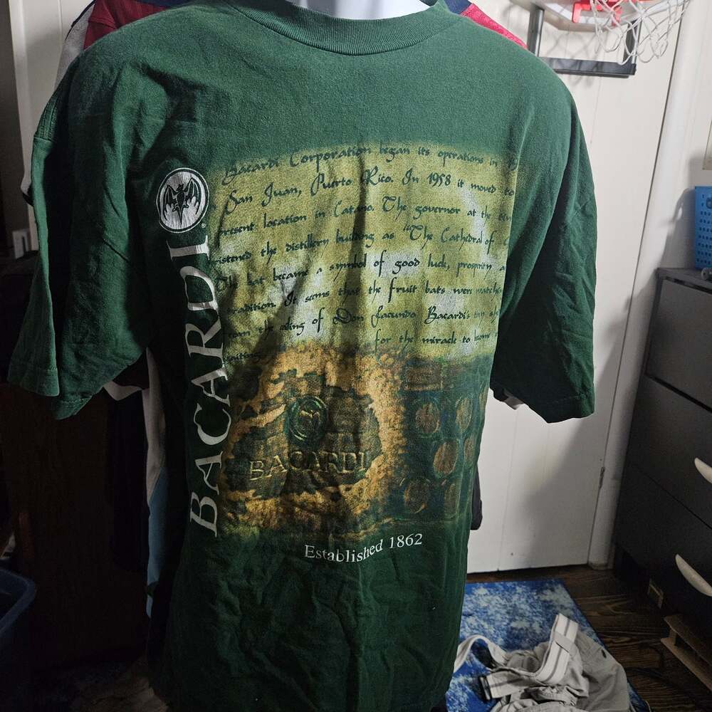 Vintage Bacardi Rum Green Graphic T-Shirt Size XL